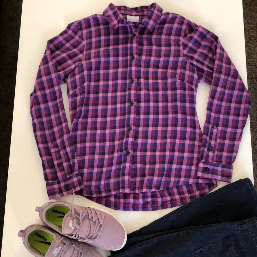 Columbia women’s long sleeve shirt - small/medium